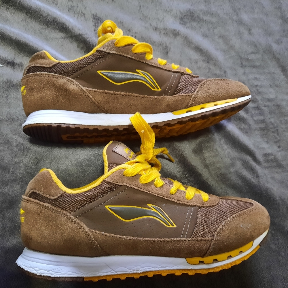 Lining sneaker leather size 6